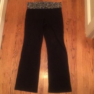 Victoria’s Secret PINK yoga pants